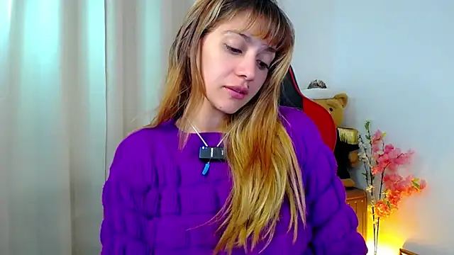   PrettyWoman   online show from December 19, 9:29 pm
