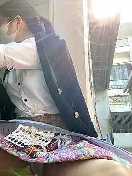 rose2111 online show from January 13, 3:45 am