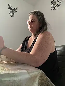 bea french curvy online show from January 16, 7:37 am