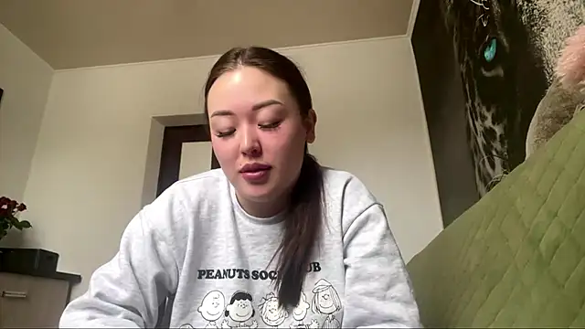 CurietHana1 online show from January 7, 8:39 am