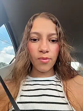 Vanneskk online show from April 4, 7:45 pm