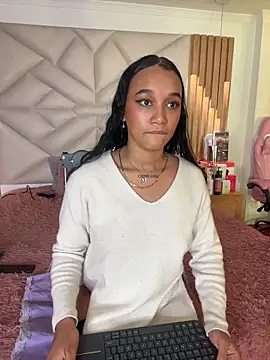 coraline vera online show from April 15, 7:36 pm