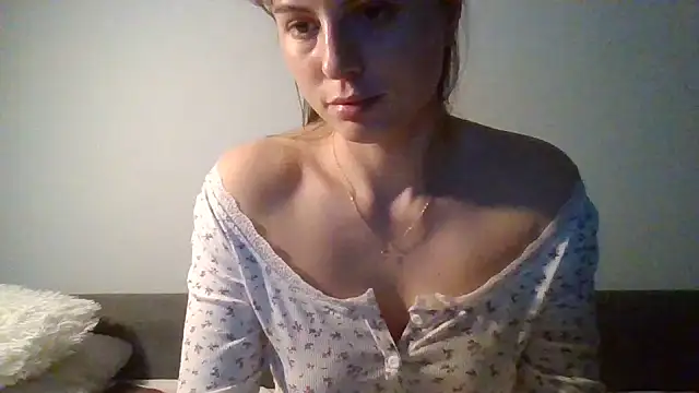 Devil Maiden online show from April 1, 7:44 pm