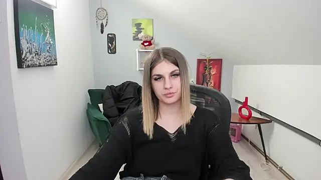 SarahOwenn online show from January 9, 11:58 am