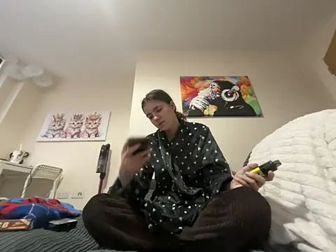 lucyx xx online show from December 21, 2:21 pm