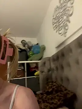 RosieLovexoxx online show from January 8, 8:02 pm