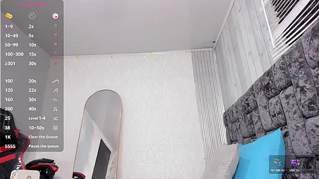 Brizza H033 online show from April 21, 9:55 pm