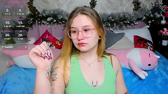 MilanaXHoney online show from January 6, 12:47 am