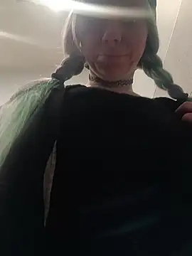 spunfoxxx online show from June 24, 1:26 am