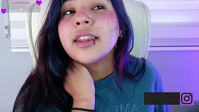 Mylarossi online show from April 12, 5:05 pm