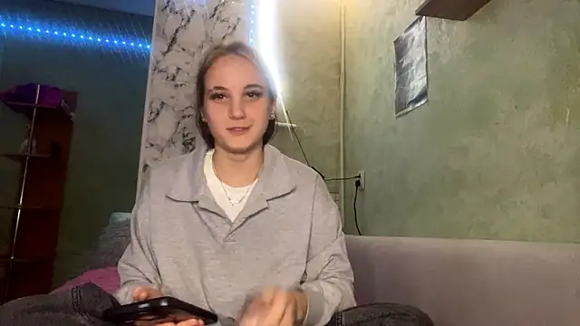 StacyHoyles online show from January 16, 12:34 pm