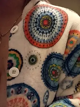 gatitachula93 online show from March 27, 8:53 pm