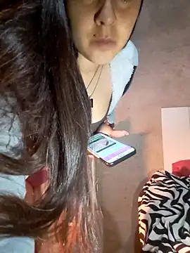 Estefanny Lolyy online show from March 22, 3:56 am