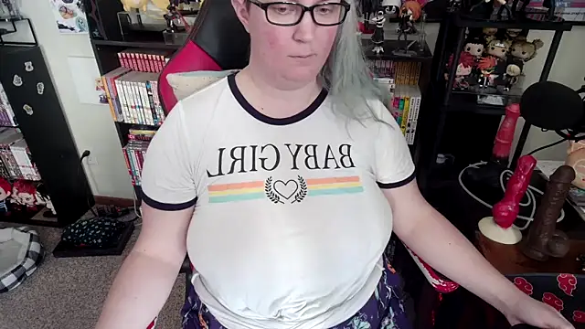 SugarTsunami online show from May 7, 11:52 pm