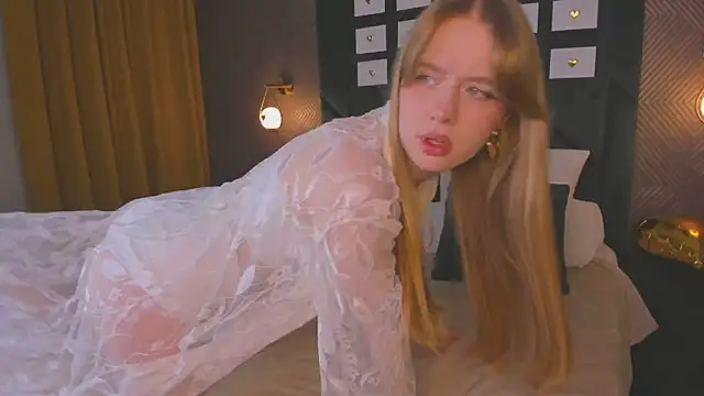 Victori Fox online show from February 19, 12:43 am