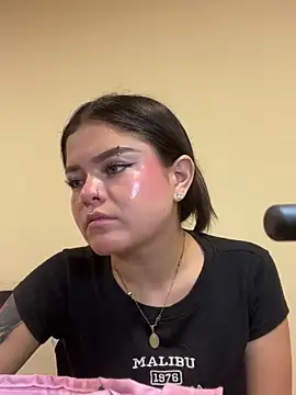 Camila Duarte2 online show from March 5, 1:51 pm