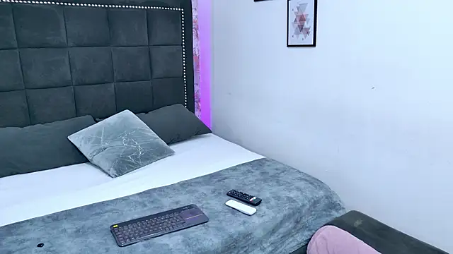 Emaa Vega online show from January 16, 12:45 pm