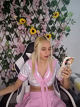 KasumiSophia online show from April 11, 12:09 pm