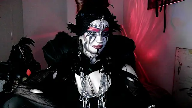 EmpressMorrigan online show from December 23, 10:52 am