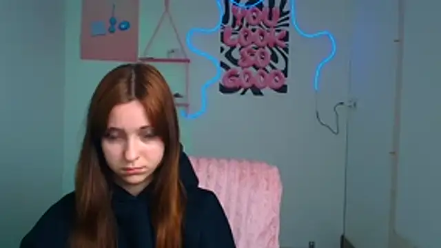 Lilu May online show from December 18, 7:07 pm