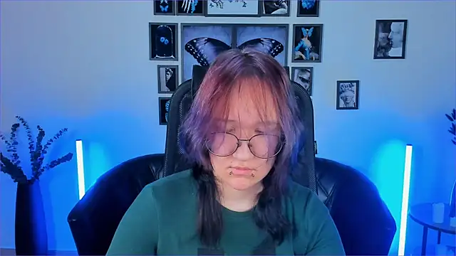 Sylvia Reed online show from January 12, 10:42 am