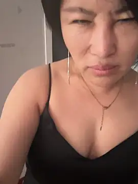 luckybaby666999 online show from April 19, 10:12 pm
