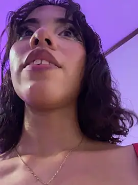 BellaHarpeer online show from February 10, 8:01 pm