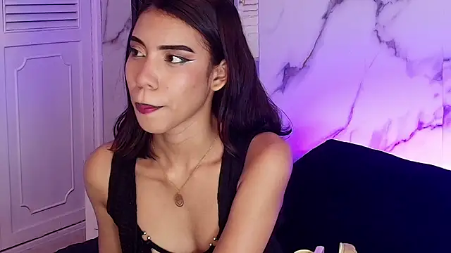 BellaHarpeer online show from February 7, 8:13 pm