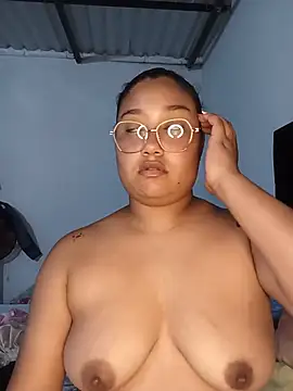 VaneandRossy online show from July 28, 5:57 pm