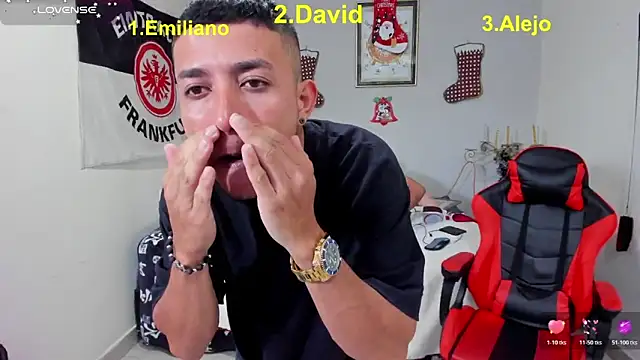 roomies  online show from December 20, 2:59 am