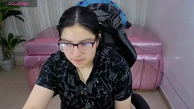 eva smit t online show from March 4, 2:29 am