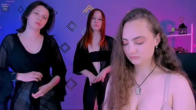 jenna elayne online show from April 29, 12:19 pm