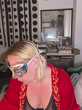  DaLiDa  online show from January 17, 4:36 pm