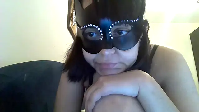 h4cPaolaMascherata online show from February 10, 8:28 am