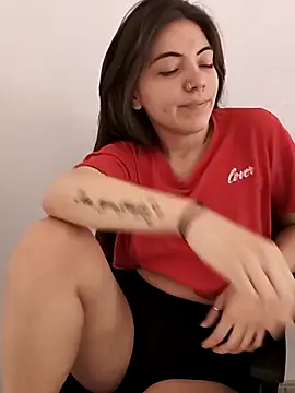 Ceciihot online show from December 17, 1:59 pm