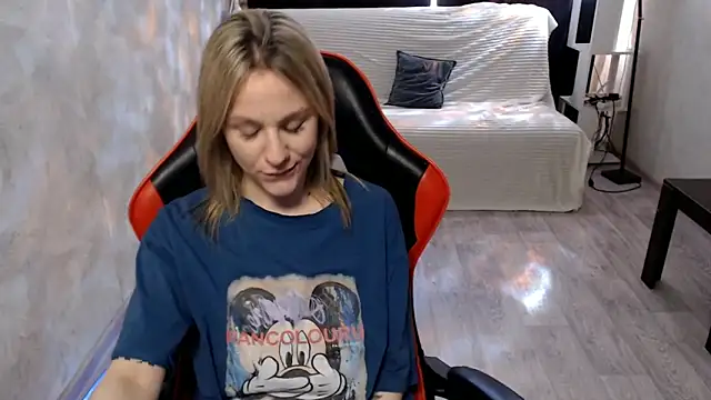 MiaBun1 online show from March 4, 7:26 am