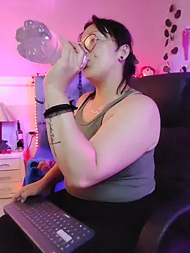 Susana Rojas online show from April 6, 1:05 am