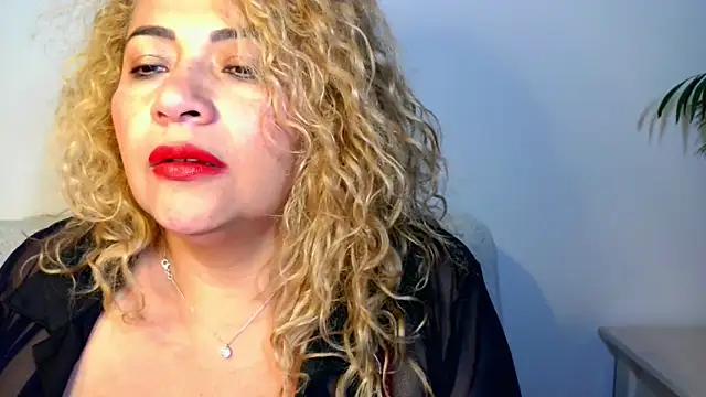 mariajosebarrazaa online show from March 19, 9:52 pm