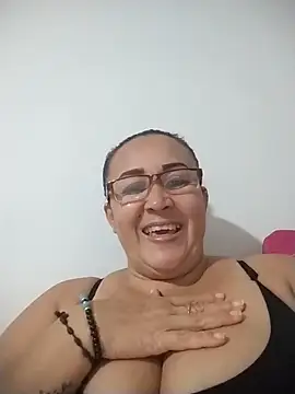 Nini Love  online show from April 22, 5:37 am