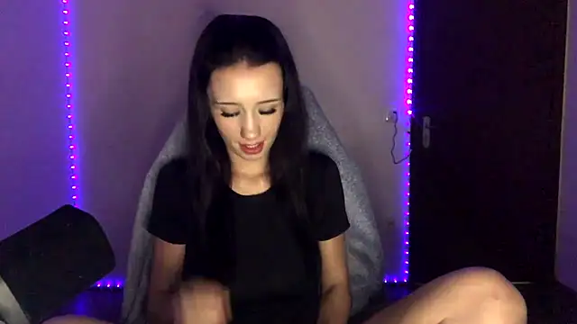 ellienymph online show from March 1, 4:56 am