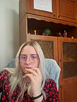 ChristinaWheeled11 online show from March 4, 10:33 am