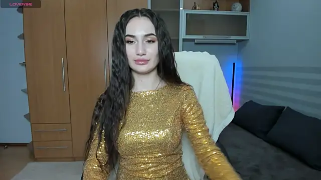 MiraaLes online show from April 18, 7:18 pm