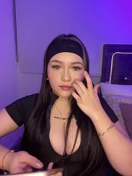 Daniela ruizz online show from April 7, 1:07 am