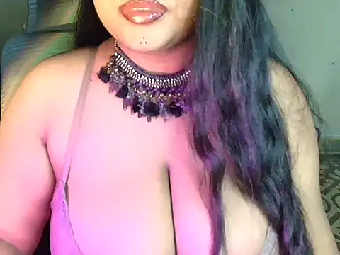 HEZALNUT online show from April 18, 7:58 pm