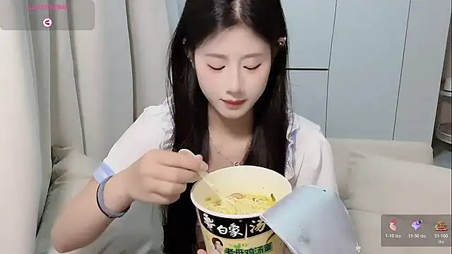 Yvonne-07 online show from April 16, 4:50 pm