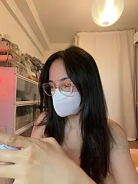 mimichannn99 online show from April 17, 9:44 am