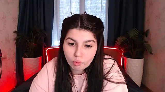 KisaModel online show from February 11, 9:33 am