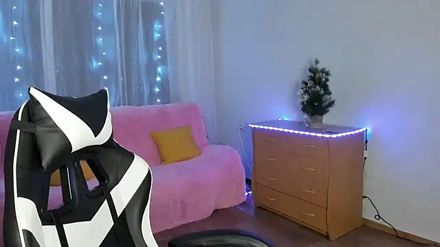 KisaModel online show from January 6, 1:42 am