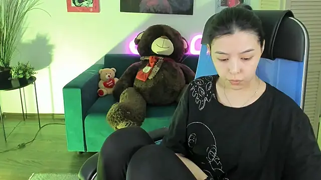 SirenMystiq online show from January 6, 7:39 pm