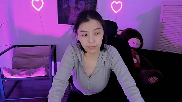 SirenMystiq online show from April 13, 7:14 pm